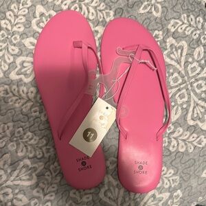 Shade & Shore Pink Sandals with Flexible Soles